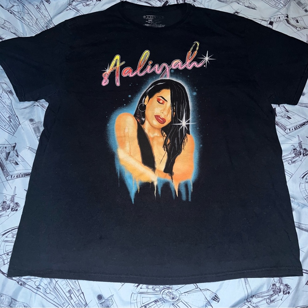 Aaliyah Black Graphic Tee - Size 2XL